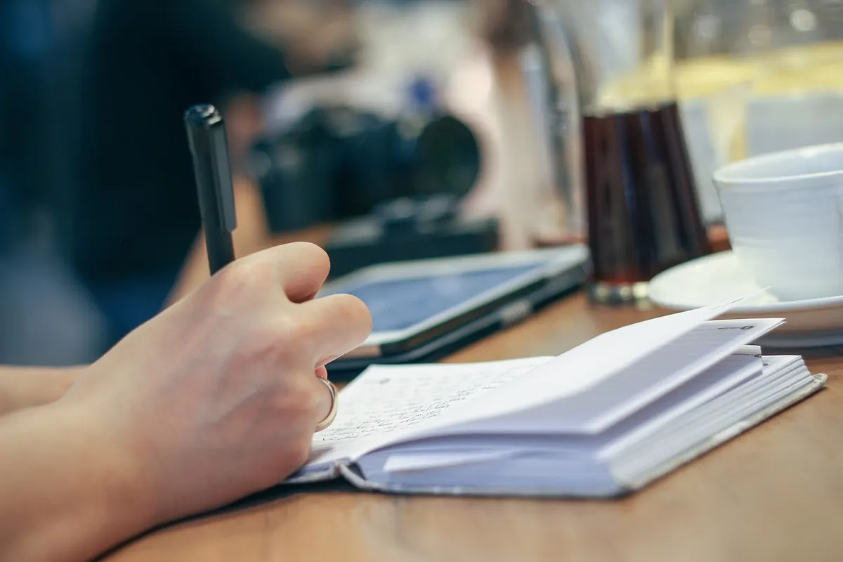 How to Write a Musician Bio That Promoters Actually Read